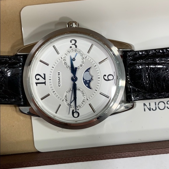 Coach Watch - Picture 4 of 5